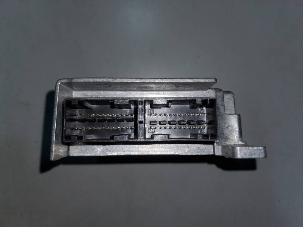 【中古パーツ】 アルファロメオ147 エアバッグコンピュータ 46813473 DS221112-G
