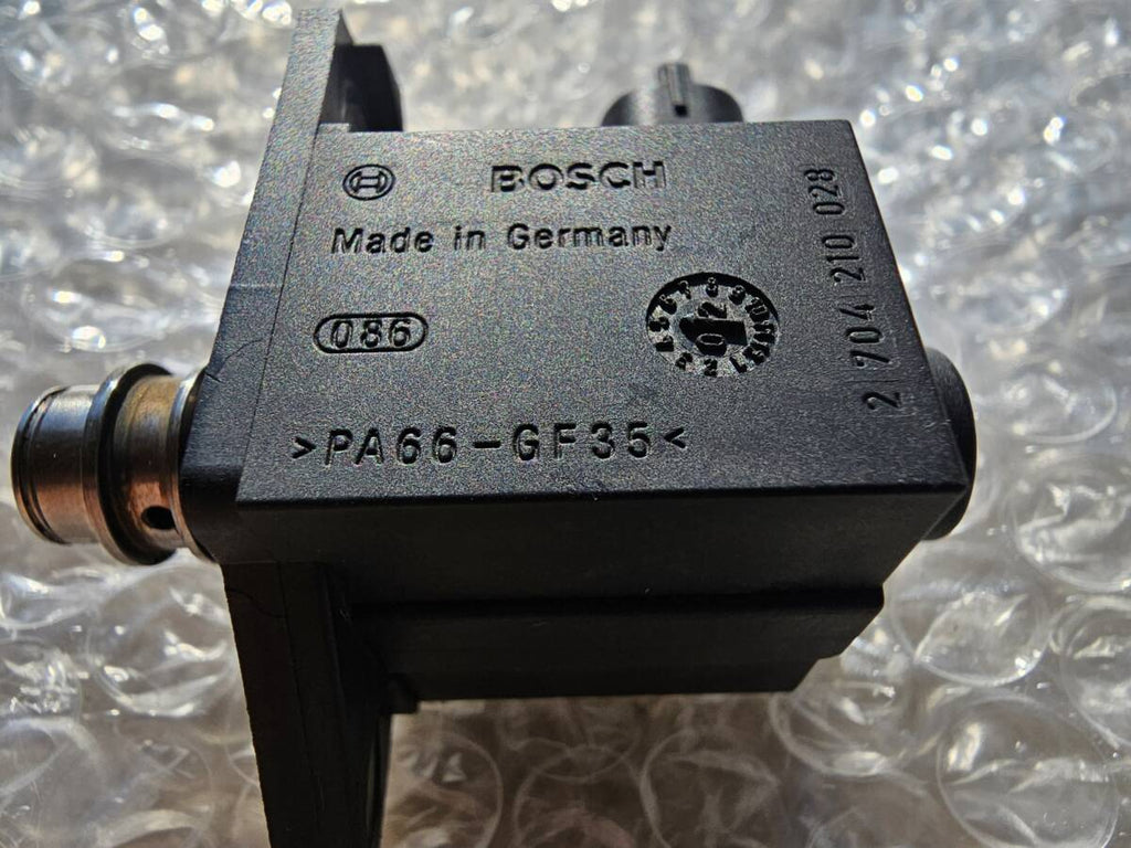 【中古パーツ】 アルファロメオ156 中期 セダン 2.0JTS フューエルプレッシャーレギュレーター/センサー セット AS240912‐C