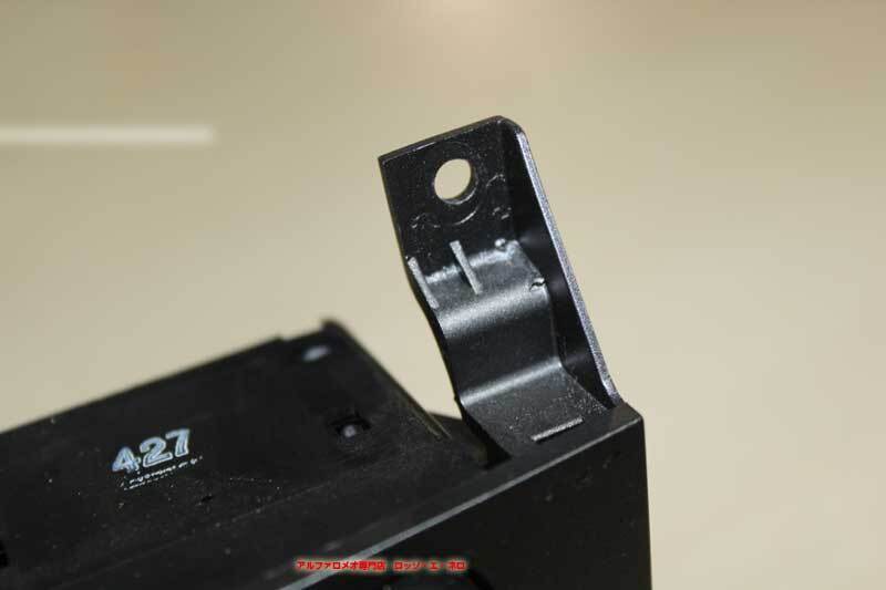 【中古パーツ】 アルファロメオ147　147GTA　エアコンパネル・ガンメタ　AS251012a