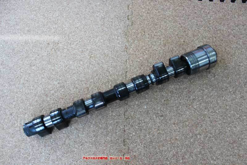 【中古パーツ】 アルファロメオ156　2.0JTS・カムシャフト　（インテーク側、エキゾースト側）　セット　R-251030a