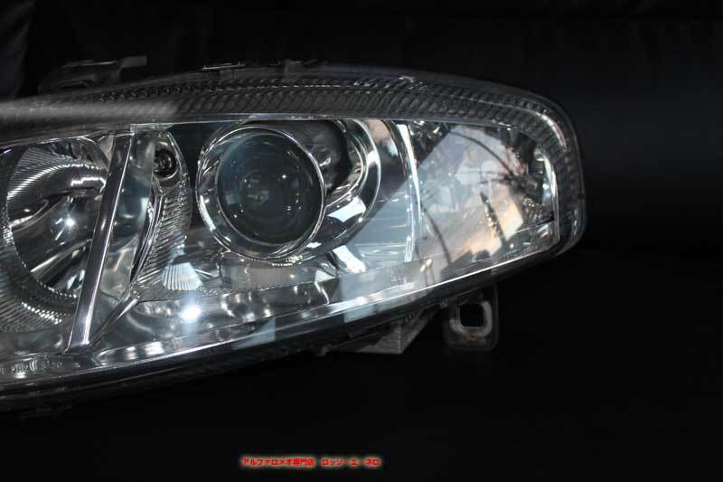 【中古パーツ】アルファロメオ GT 純正 キセノン ヘッドライト 左側  Y-260705a