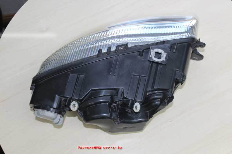 【中古パーツ】アルファロメオ GT 純正 キセノン ヘッドライト 左側  Y-260705a