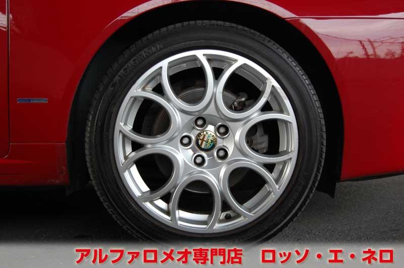 【新入荷】　アルファロメオ159　スポーツワゴン　2.2ＪＴＳセレスピード　レッド・ベージュ内装