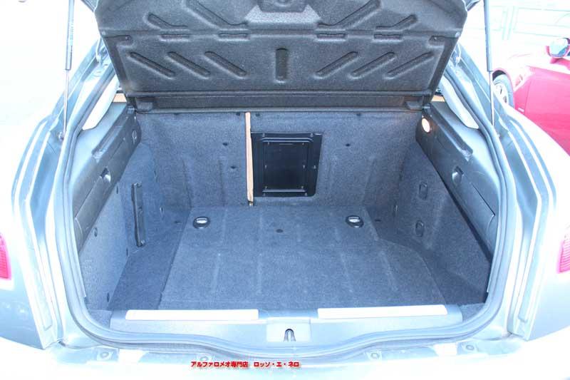 アルファロメオGT　3.2V6・6MT　ベージュ内装