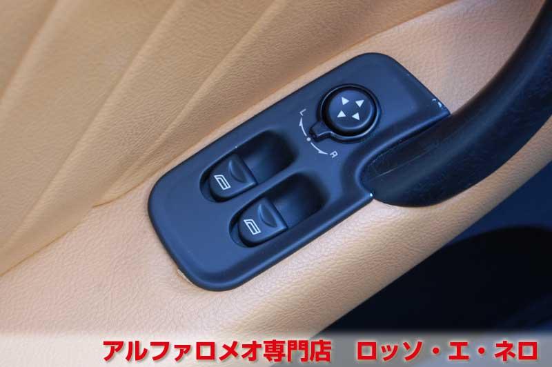 アルファロメオGT　3.2V6・6MT　グレー・ベージュ内装