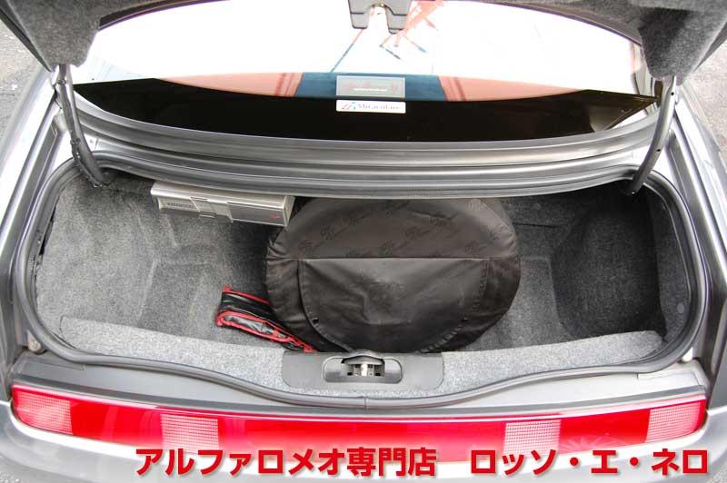 アルファロメオＧＴＶ　中期・3.0Ｖ6・6ＭＴ　グレー・赤レザー　マフラー＆ローダウン