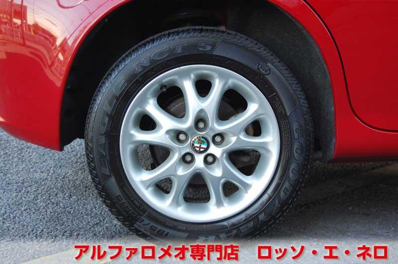 【12/27（日）まで！！】　アルファロメオ147　後期・1.6ツインスパーク　5MT・5ドア・レッド　走行30,000キロ