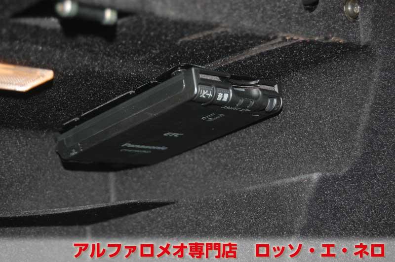 【新入荷】　アルファロメオＧＴ　2.0ＪＴＳセレスピード　シルバー・ブラックレザー　タイベル一式交換済み