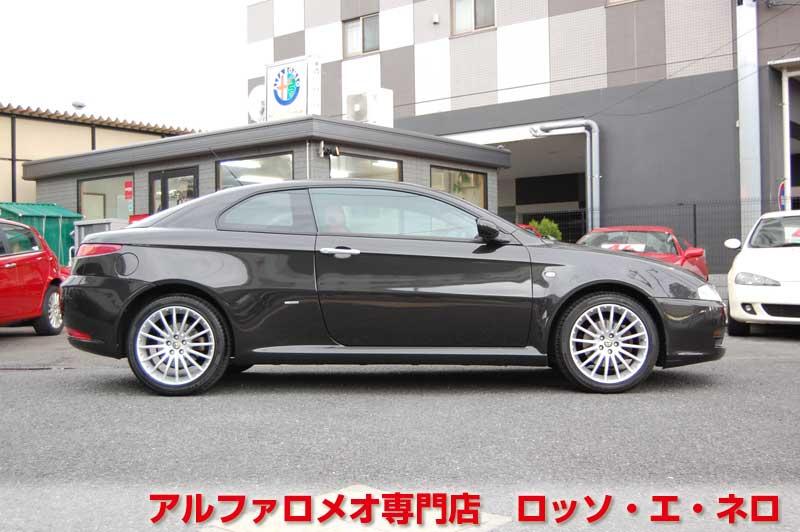 アルファロメオＧＴ　2.0ＪＴＳセレスピード　エクスクルーシブ・ブラック　赤レザーシート