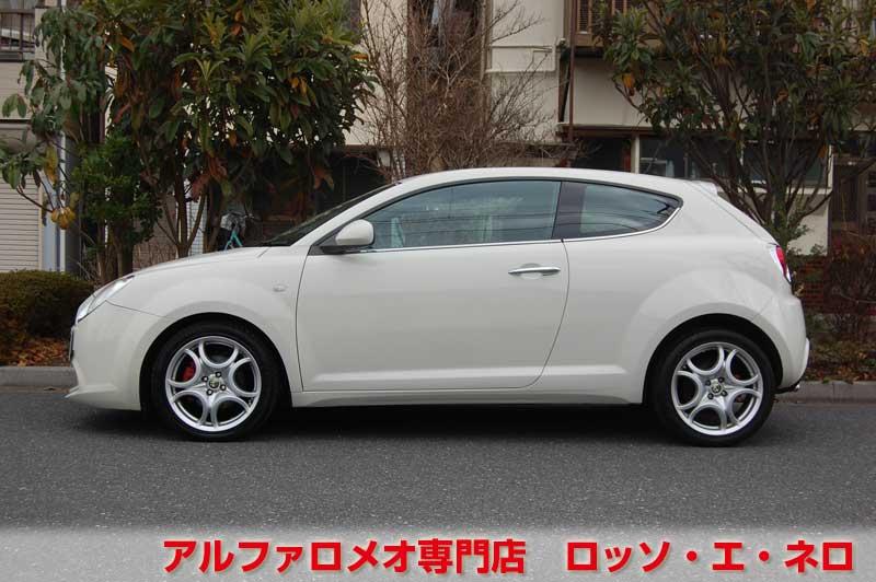 アルファロメオミト　コンペティツィオーネ　白・ＡＴ
