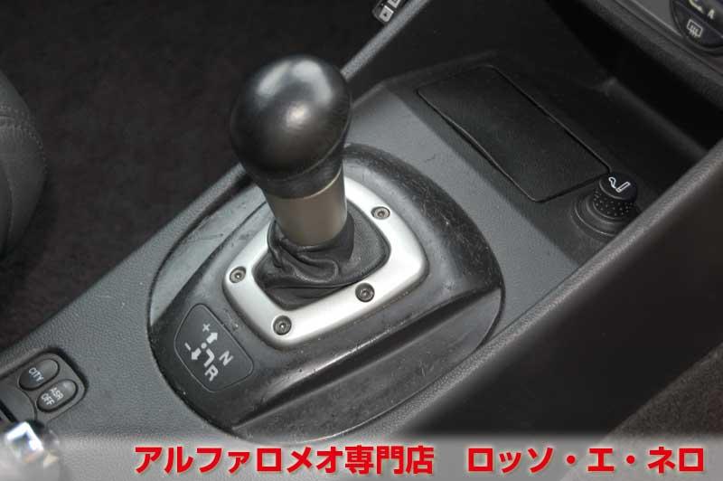 アルファロメオ147TI　ツインスパークセレスピード　ブラック・5ドア　スポーツレザー　タイベル交換済