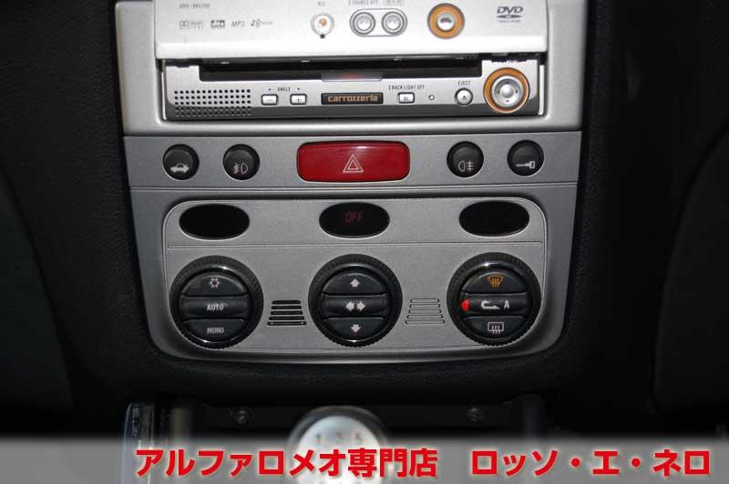 【新入荷】　アルファロメオ147　1.6ツインスパーク・5ＭＴ　ホワイト・5ドア　スポーツレザーシート