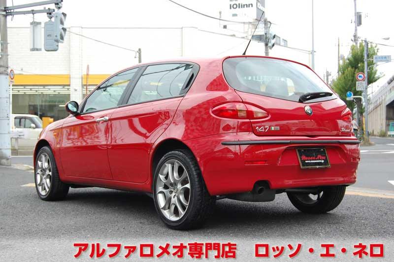 アルファロメオ147　ツインスパークセレスピード　アルファレッド・５ドア　１７インチAW・２．５万キロ