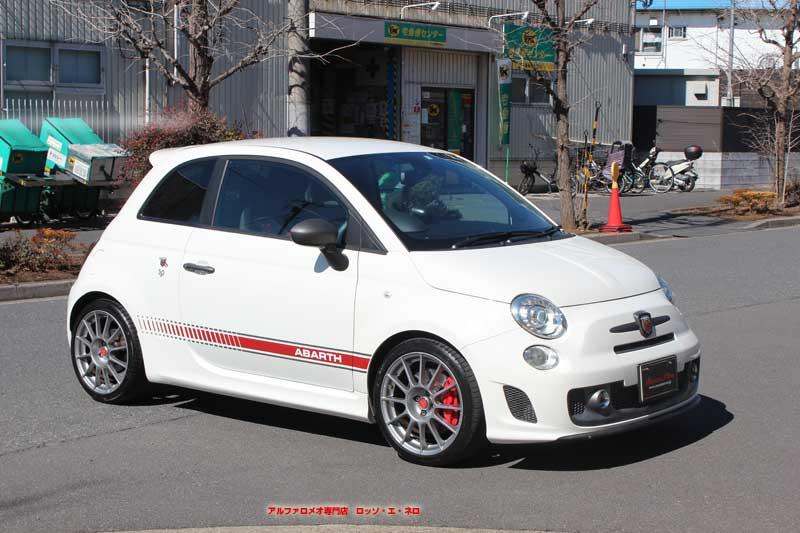 アバルト595　コンペティツィオーネ　走行9,000キロ