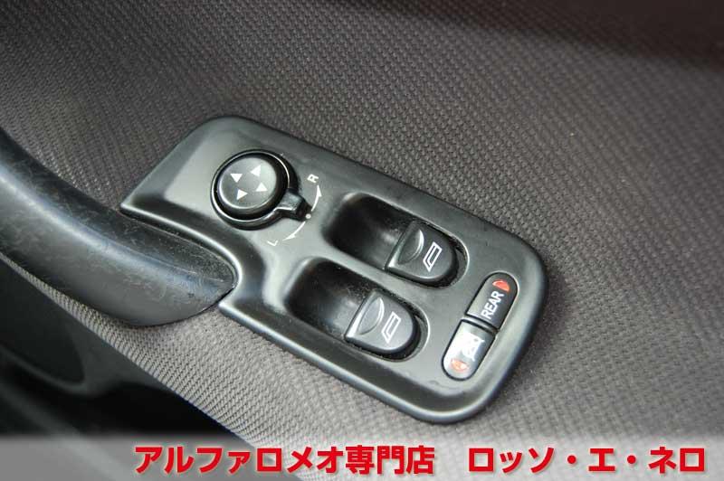 【新入荷】　アルファロメオ147　ツインスパークセレスピード　アルファレッド・5ドア　タンレザー