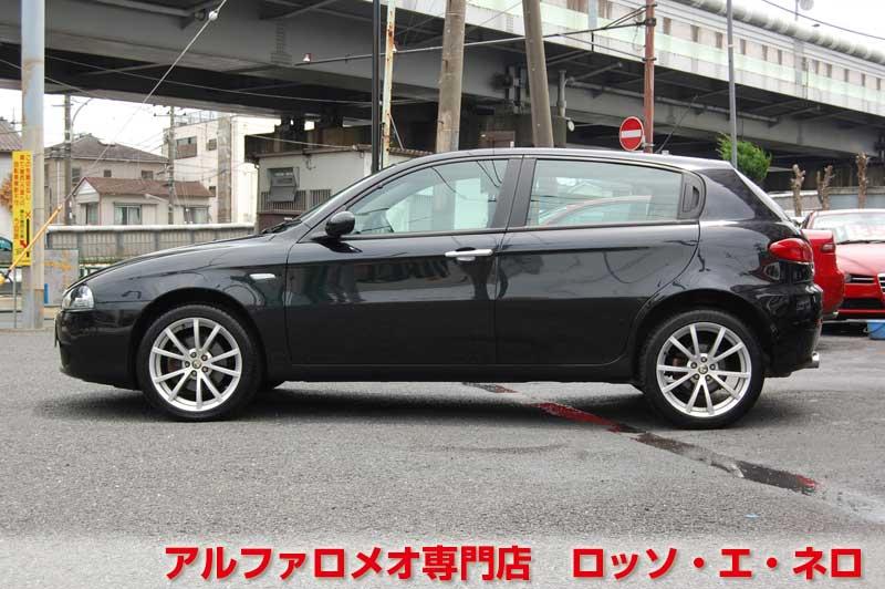 アルファロメオ147後期　ツインスパークセレスピード　黒・5ドア・ベージュ内装