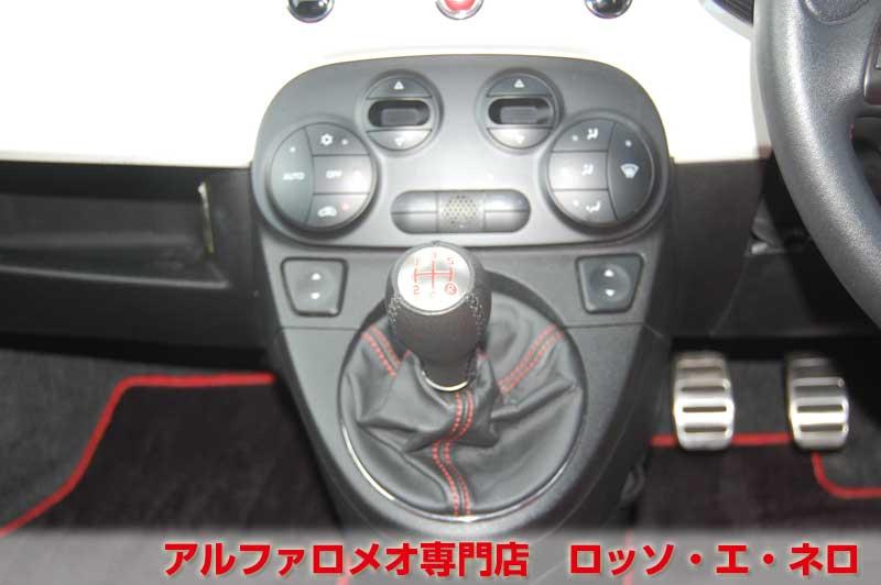 アバルト500　右ハンドル　5ＭＴ/ホワイト