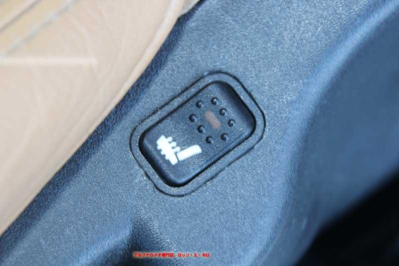 アルファロメオGT　3.2V6・6MT　ベージュ内装