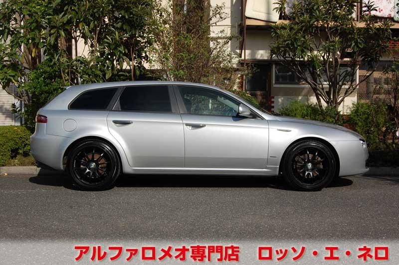 アルファロメオ159　スポーツワゴン　2.2ＪＴＳセレスピード　シルバー・ベージュ内装　19インチＡＷ・ナビ