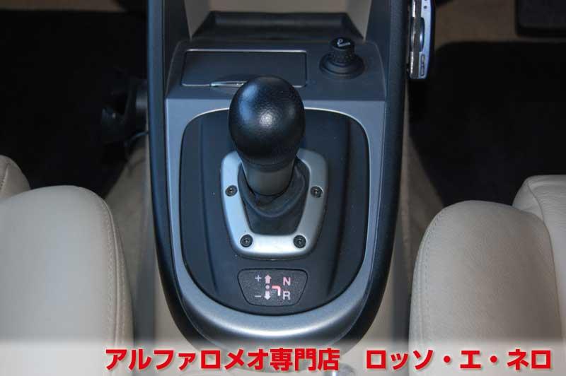 アルファロメオ147後期　ツインスパークセレスピード　アルファレッド・5ドア　ベージュレザー