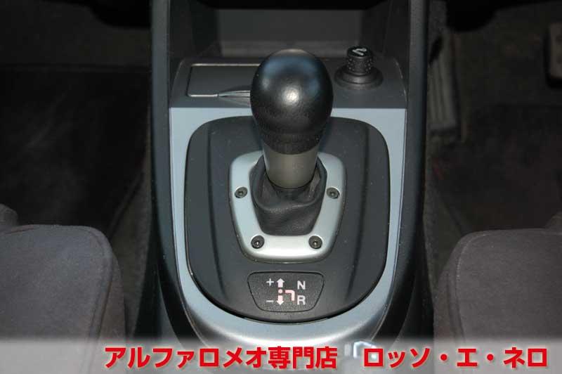 【新入荷】　アルファロメオ147後期　ツインスパークセレスピード　アルファレッド・5ドア