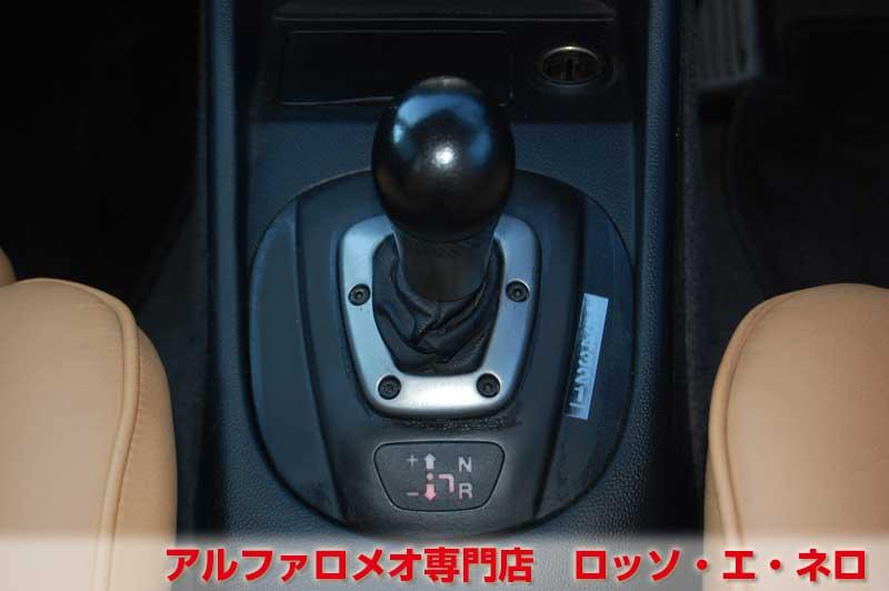 アルファロメオ147　ツインスパークセレスピード　ファイアーブラック・5D　タンレザーシート