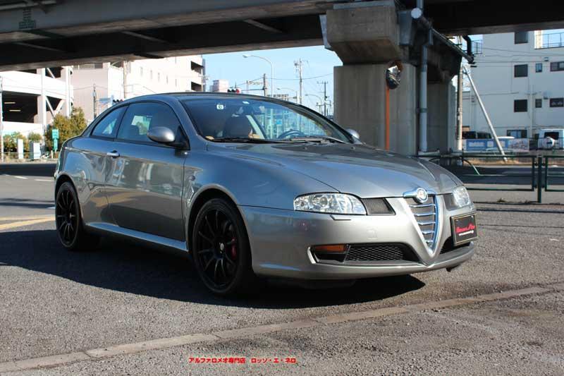 アルファロメオGT　3.2V6・6MT　ベージュ内装