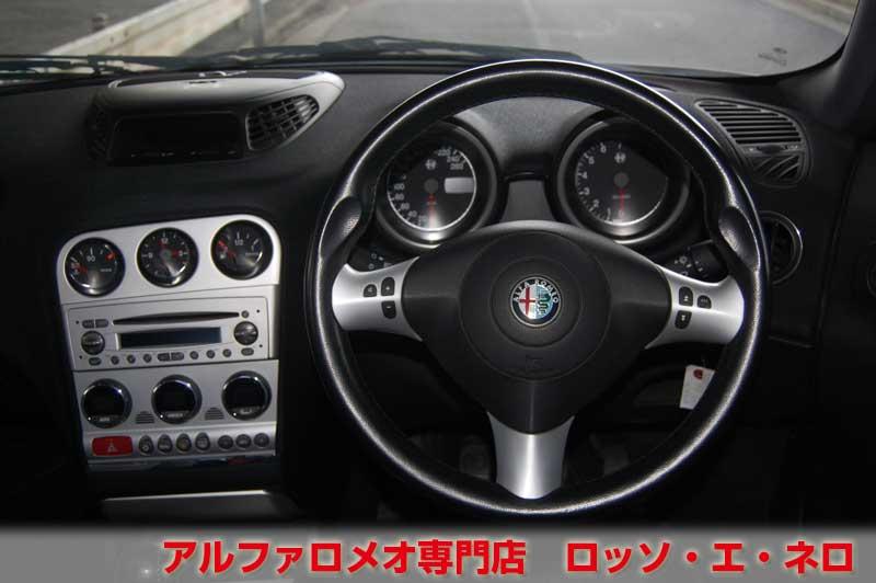 【新入荷】　アルファロメオ156ＴＩ　2.5Ｖ6・6ＭＴ　アルファレッド