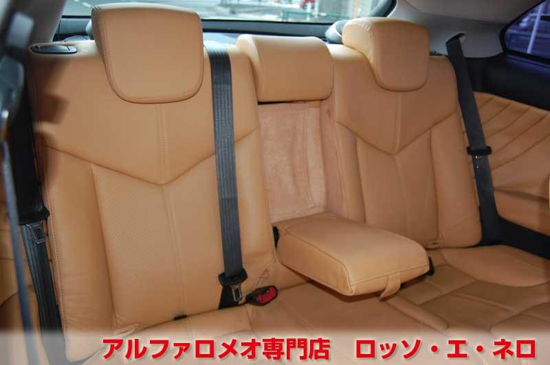 アルファロメオＧＴ　3.2Ｖ6・6ＭＴ　ローダウン・社外マフラー　社外18インチＡＷ