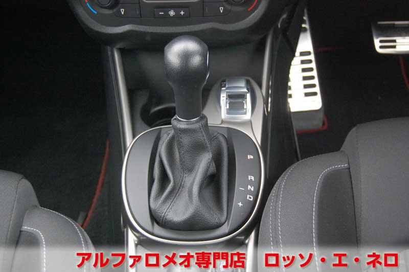 アルファロメオミト　コンペティツィオーネ　白・ＡＴ