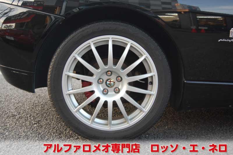 アルファロメオGTV　3.2V6・6MT　ブラック・赤レザー
