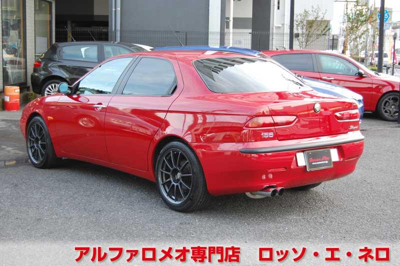 【新入荷】　アルファロメオ156　ツインスパークセレスピード　左ハンドル・アルファレッド　ローダウン・１７インチＡＷ　社外マフラー