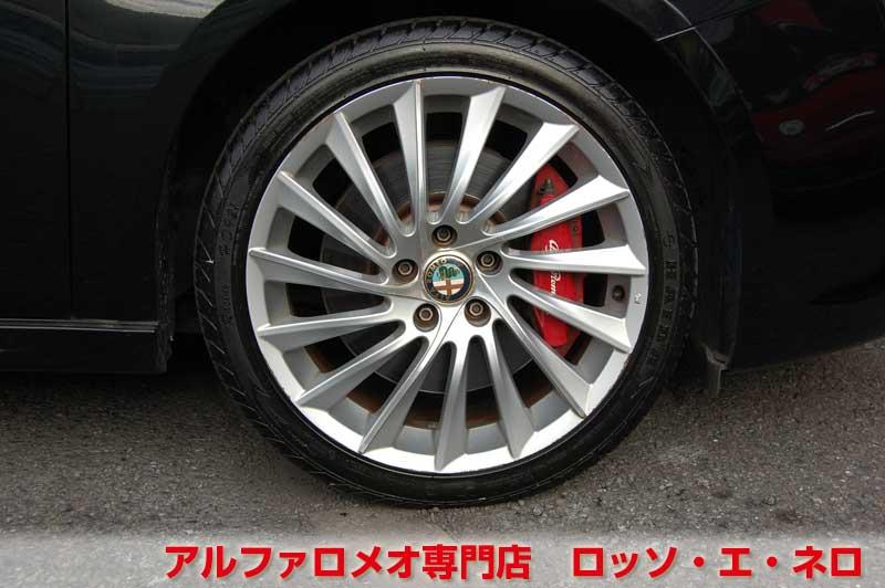 【新入荷】　アルファロメオ　ジュリエッタ　スポルティーバ　後期・黒・赤内装　25000キロ