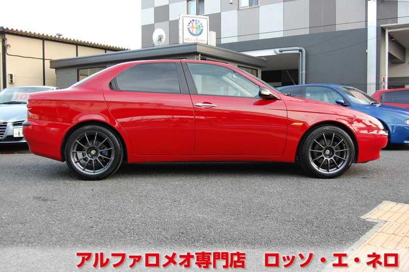 【新入荷】　アルファロメオ156　ツインスパークセレスピード　左ハンドル・アルファレッド　ローダウン・１７インチＡＷ　社外マフラー