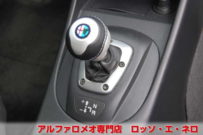 【新入荷】　アルファロメオ147　ツインスパークセレスピード　左ハンドル・ジアラ　サンルーフ