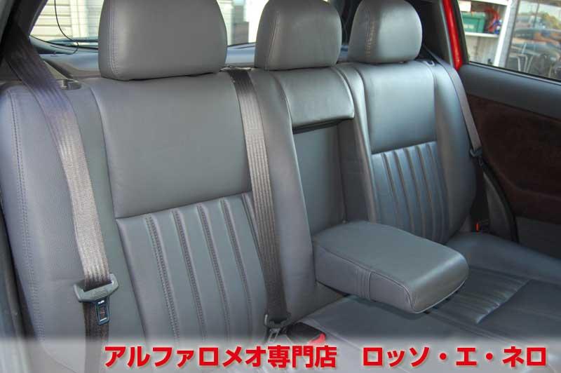 アルファロメオ147　ツインスパークセレスピード　アルファレッド・５ドア　19,000キロ　社外マフラー