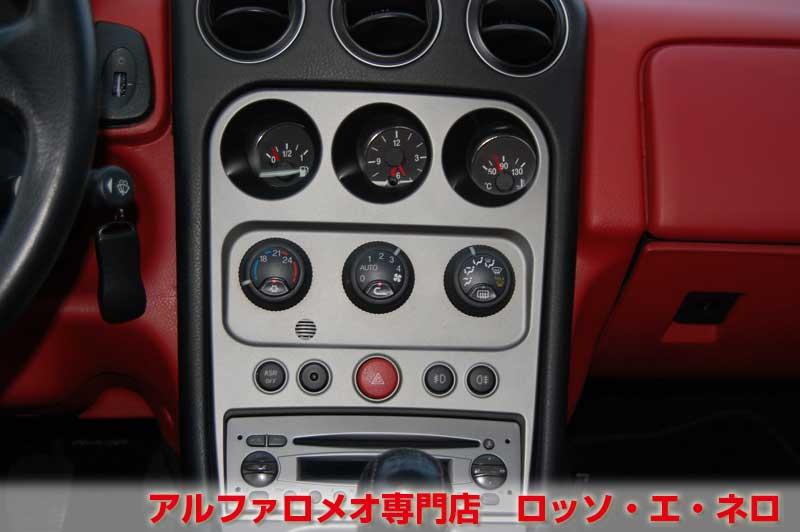 アルファロメオGTV　3.2V6・6MT　ブラック・赤レザー