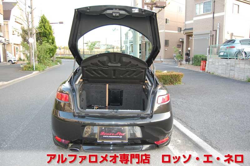 【新入荷】　アルファロメオGT　エクスクルーシブ　2.0JTSセレスピード　ブラック・タンレザー