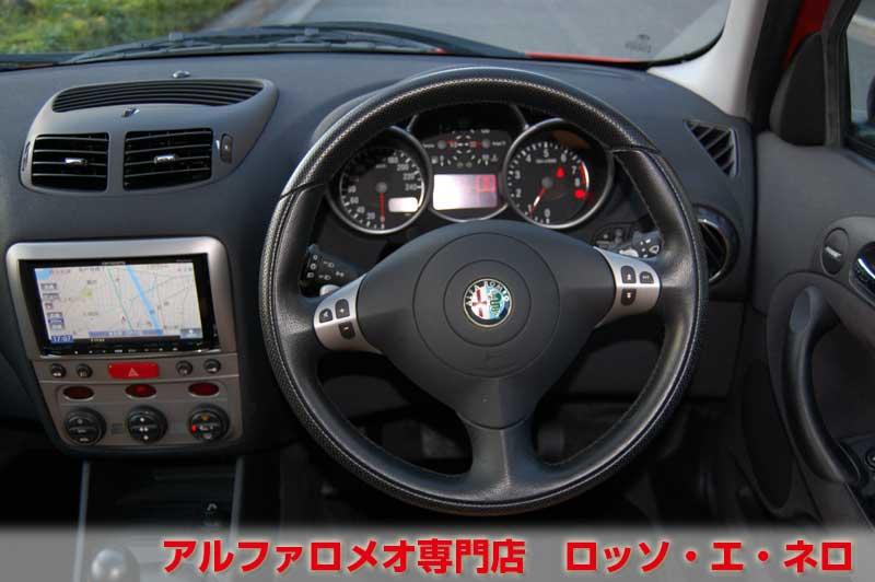 アルファ147　ツインスパークセレスピード　アルファレッド・5ドア　タンレザー・27,000キロ