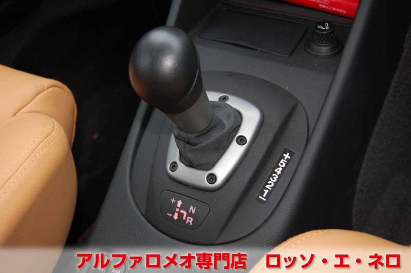 アルファロメオ147　ツインスパークセレスピード　アルファレッド・タンレザー　走行1800キロ！！