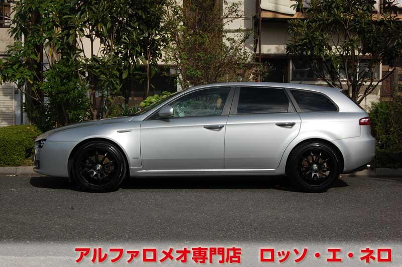 アルファロメオ159　スポーツワゴン　2.2ＪＴＳセレスピード　シルバー・ベージュ内装　19インチＡＷ・ナビ