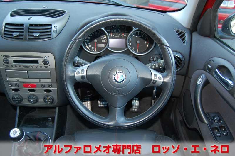 【新入荷】　アルファロメオ147　ツインスパーク・5ＭＴ　アルファレッド・3ドア　走行21,000キロ！！