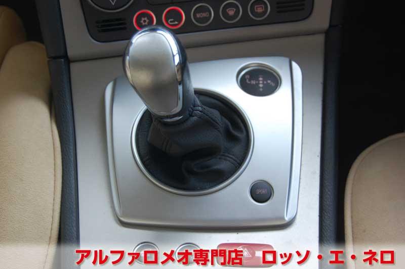 アルファロメオ159　スポーツワゴン　2.2ＪＴＳセレスピード　ブラック・ベージュ内装　走行31000キロ