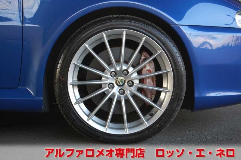 【新入荷】　アルファロメオＧＴ　3.2Ｖ6・6ＭＴ　走行距離14000キロ