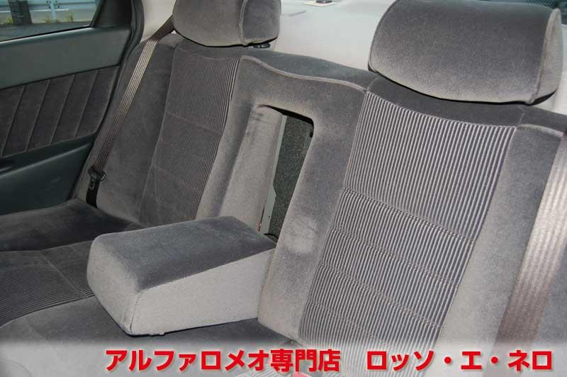 【新入荷】　アルファロメオ156　ツインスパークセレスピード　左ハンドル・アルファレッド　ローダウン・１７インチＡＷ　社外マフラー