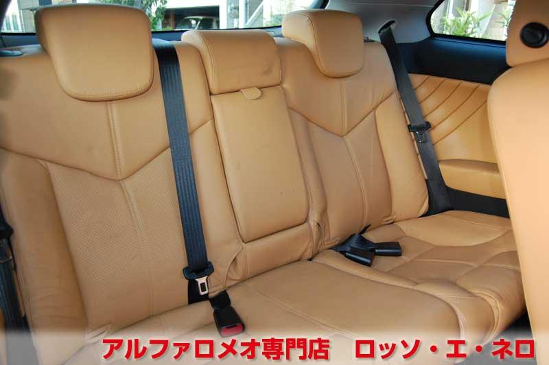 【新入荷】　アルファロメオGT　エクスクルーシブ　2.0JTSセレスピード　ブラック・タンレザー