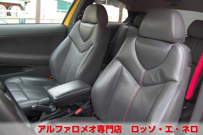 【新入荷】　アルファロメオ147　ツインスパークセレスピード　左ハンドル・ジアラ　サンルーフ