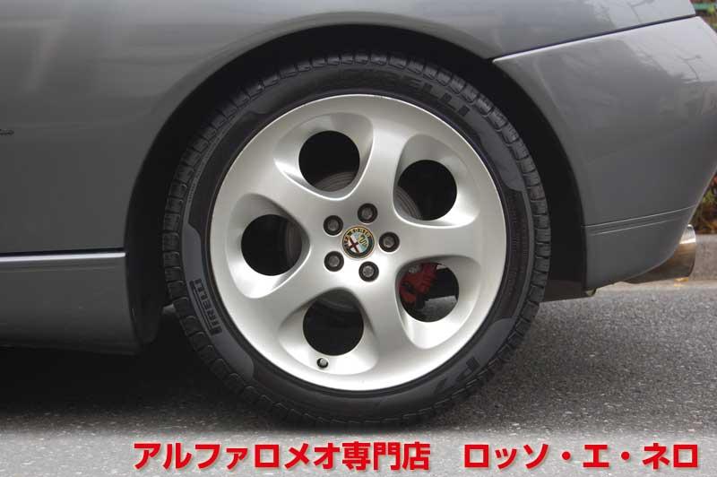 アルファロメオＧＴＶ　中期・3.0Ｖ6・6ＭＴ　グレー・赤レザー　マフラー＆ローダウン