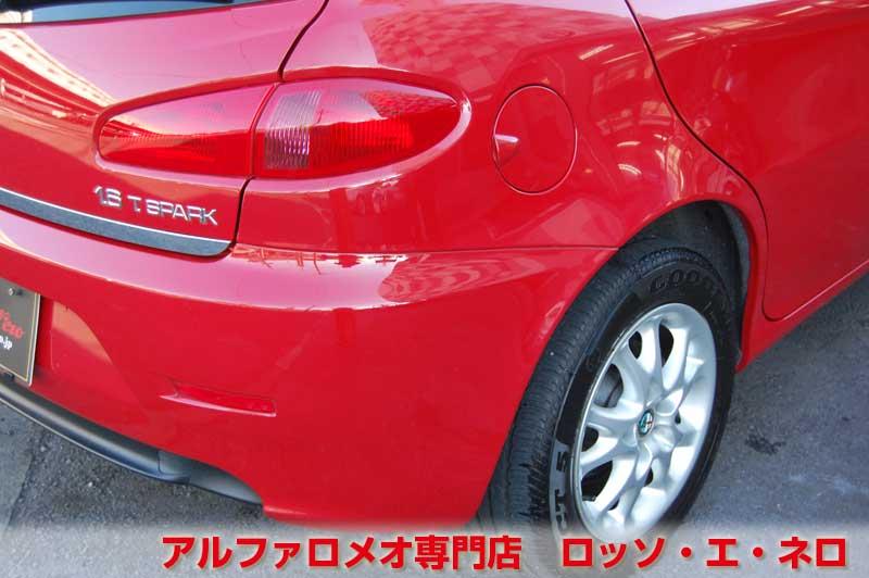 【12/27（日）まで！！】　アルファロメオ147　後期・1.6ツインスパーク　5MT・5ドア・レッド　走行30,000キロ