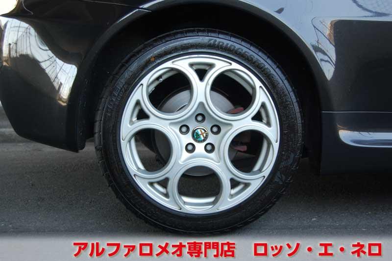 アルファロメオ147ＧＴＡ　3.2Ｖ6・6ＭＴ　3ドア・ブラック